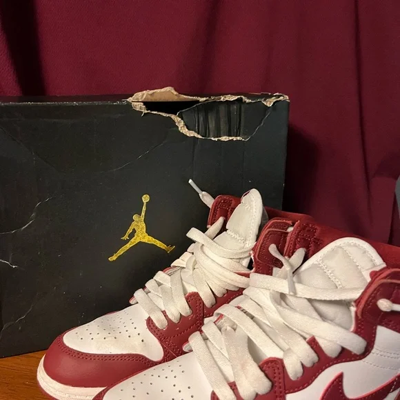 Nike Red and White Sneakers - Picture 4 of 7